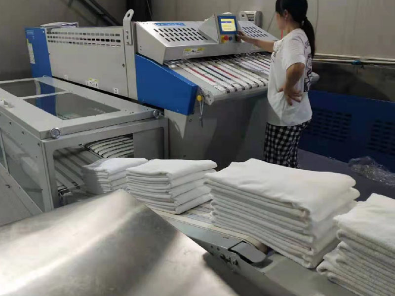 岳阳楼巾类折叠机-02